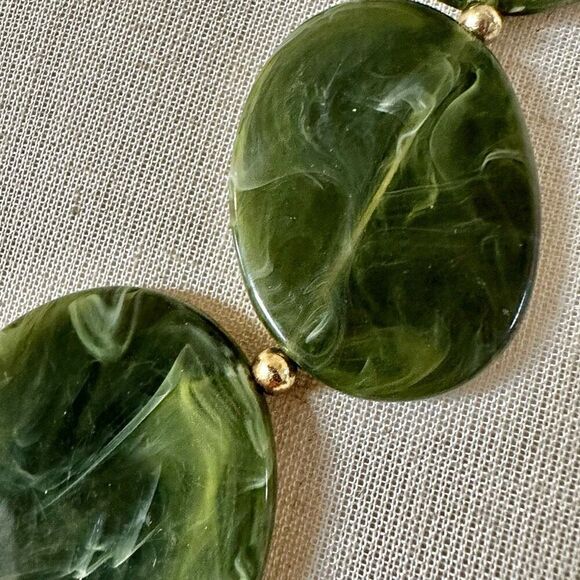 Green beaded necklace - Picture 4 of 8